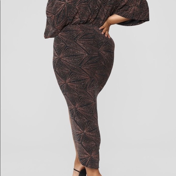 Firm*Hi lo party dress - Picture 9 of 9